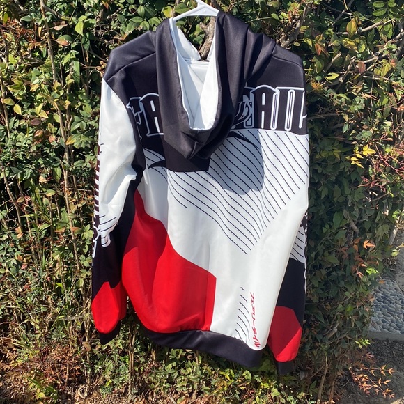 Calling All Anime Fans - Never Worn Fairytale Hoodie Size L - Picture 3 of 3